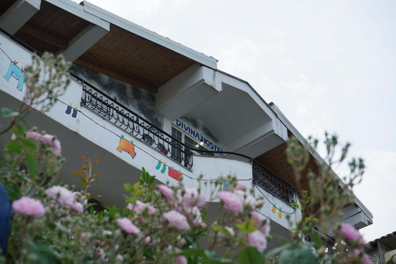 Divina Hostel Tirana Zewnętrze zdjęcie