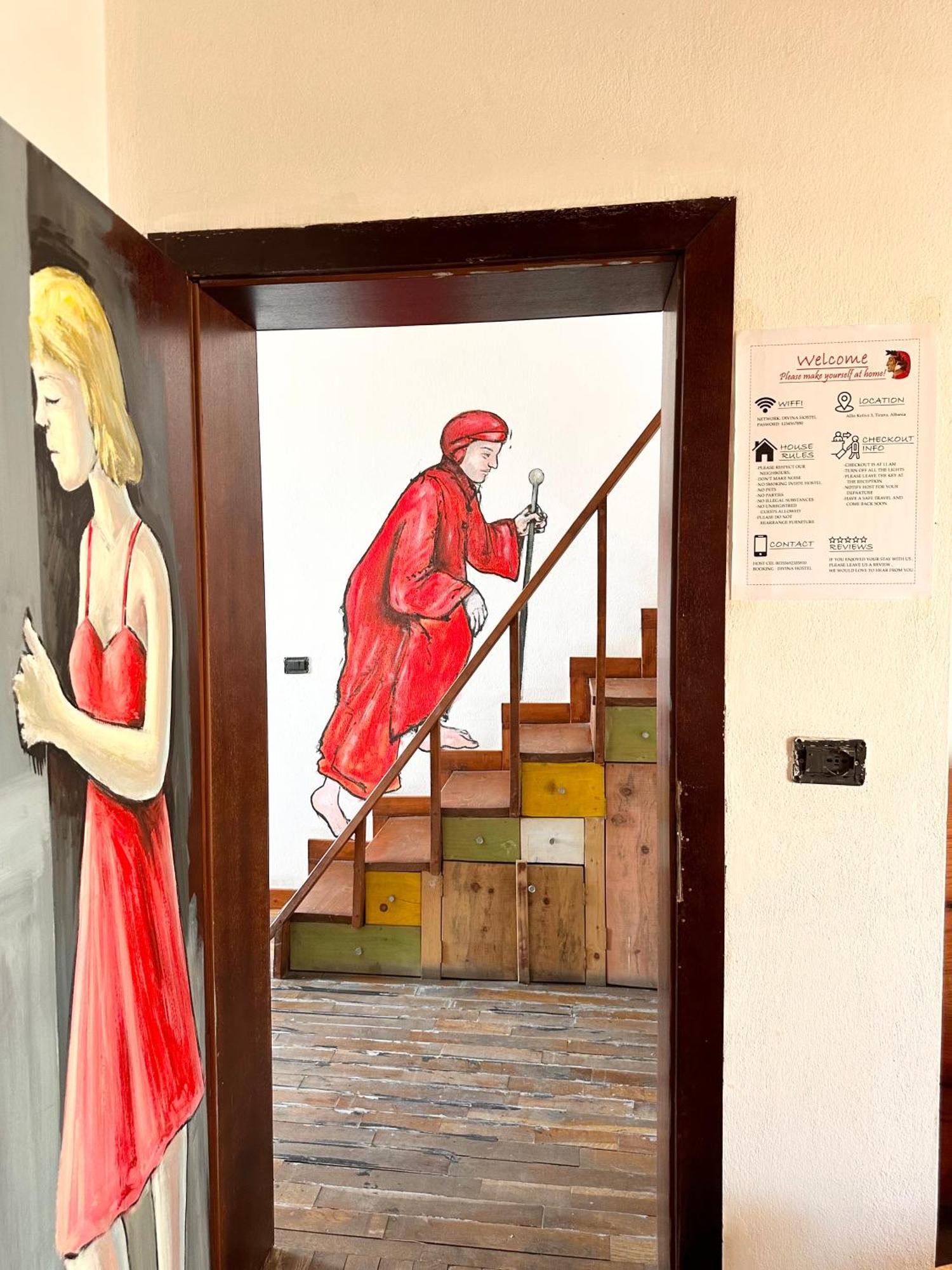 Divina Hostel Tirana Zewnętrze zdjęcie